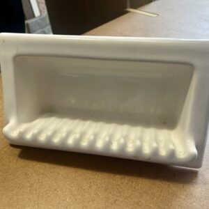 Porte-savon blanc en porcelaine rectangle 
24x14x10 cm